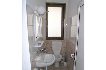 Bulgaria Privát Černomorec, Exteriorul